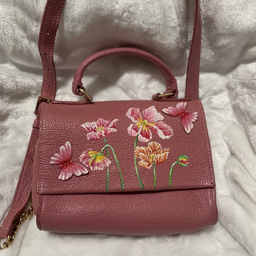 Handmade leather purse in GUC